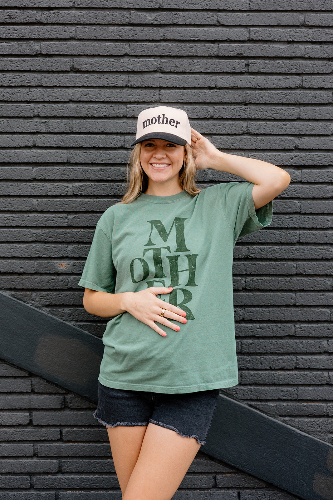 GREEN Mother T-shirt