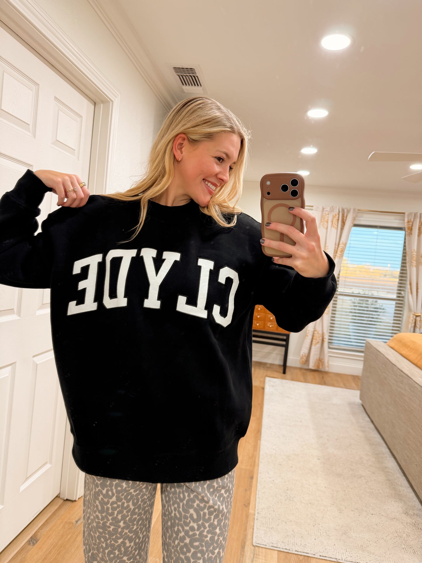 Clyde Mock-Neck**pre-order