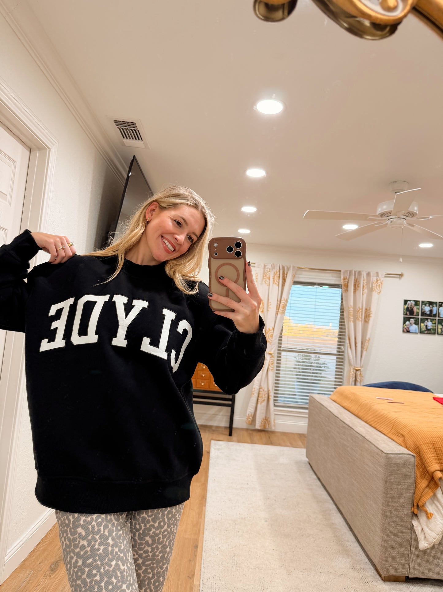 Clyde Mock-Neck**pre-order